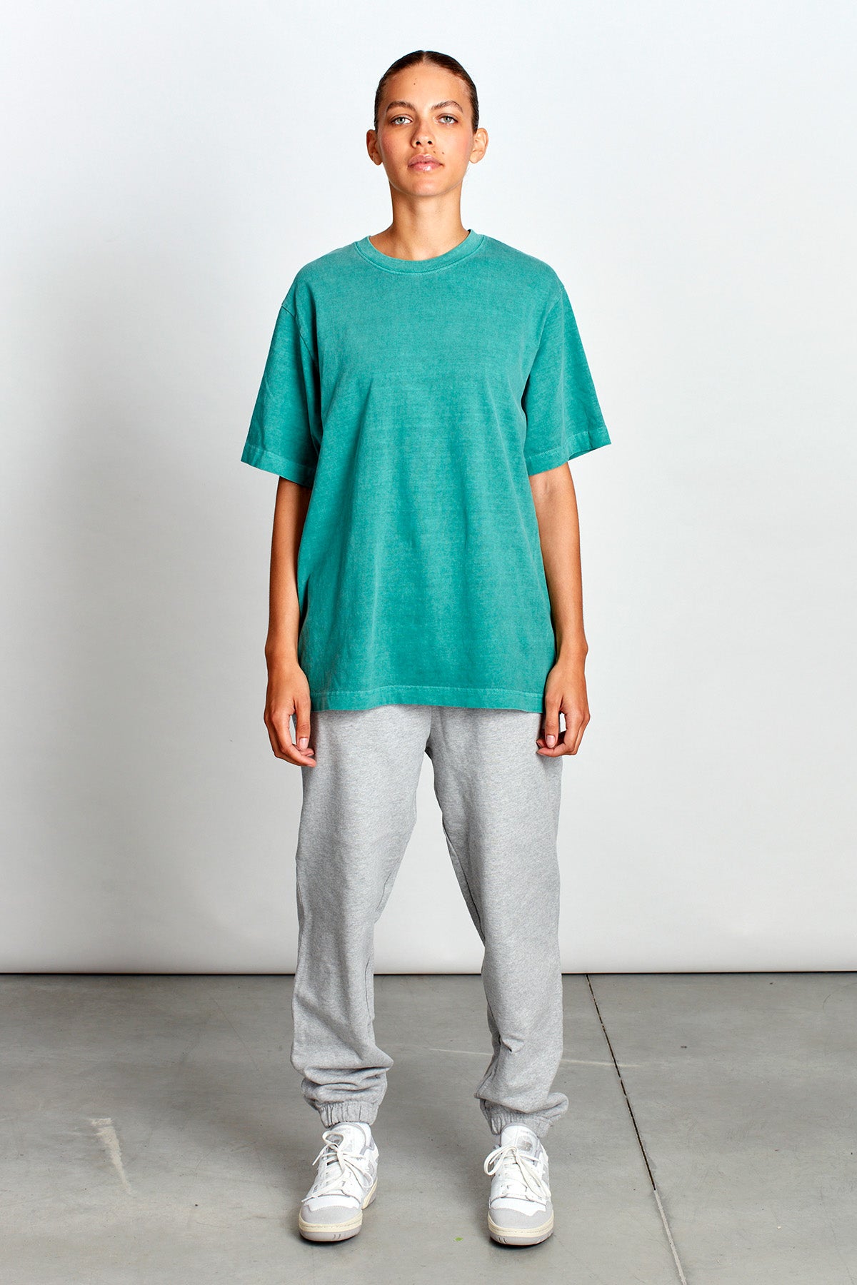 Saturday Society Minimals T-shirt in Athletic Green